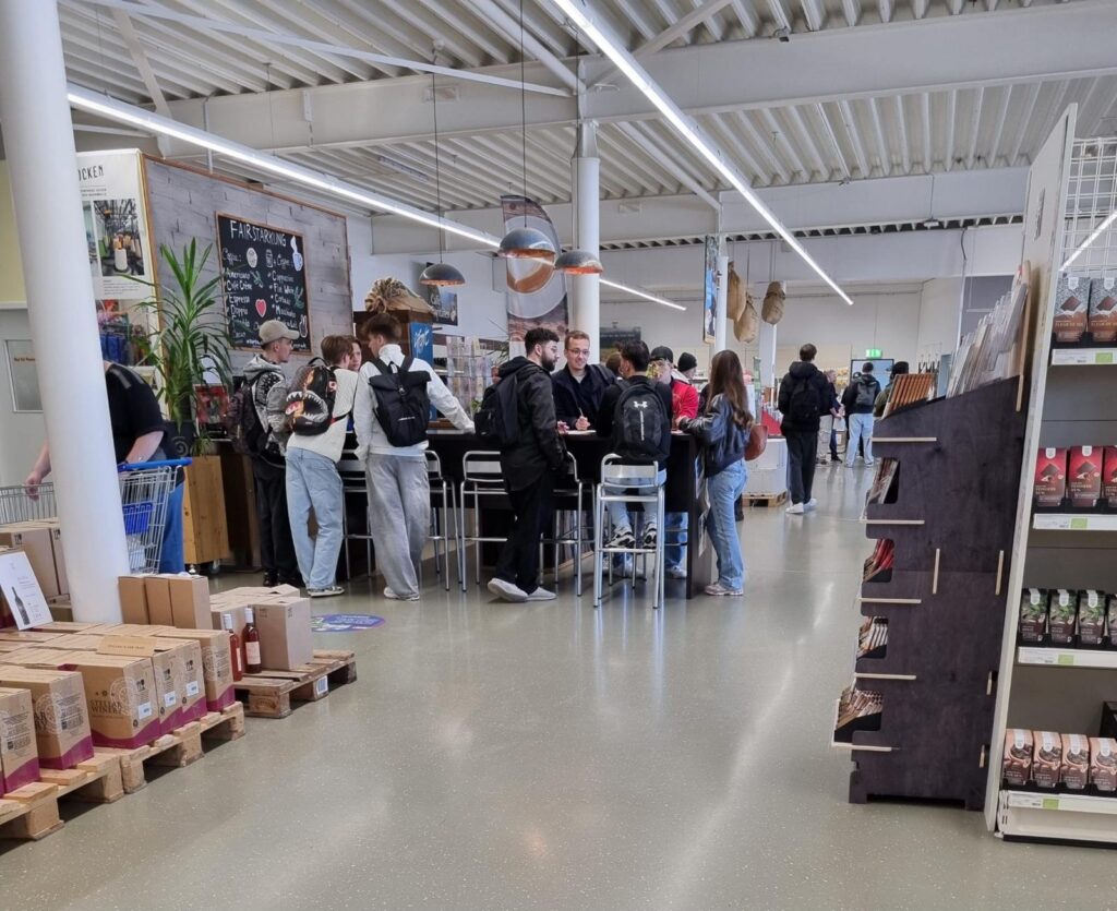 WhatsApp Image 2025 11 19 at 21.10.48